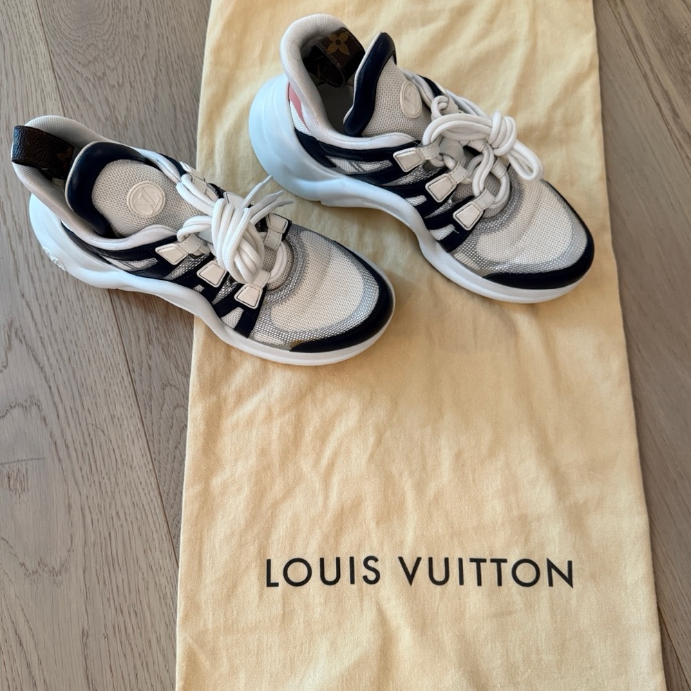 Louis Vuitton LV Archlight size 36 - Picture 2 of 7